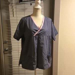 Lizzy B Scrub Collection Top
